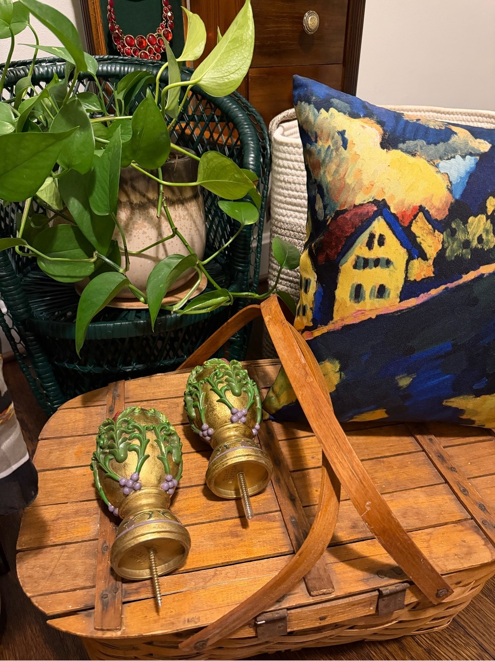 Decorative Gold Curtain Rod Finials with Green Vine Accents - Pair - Picture 8 of 8